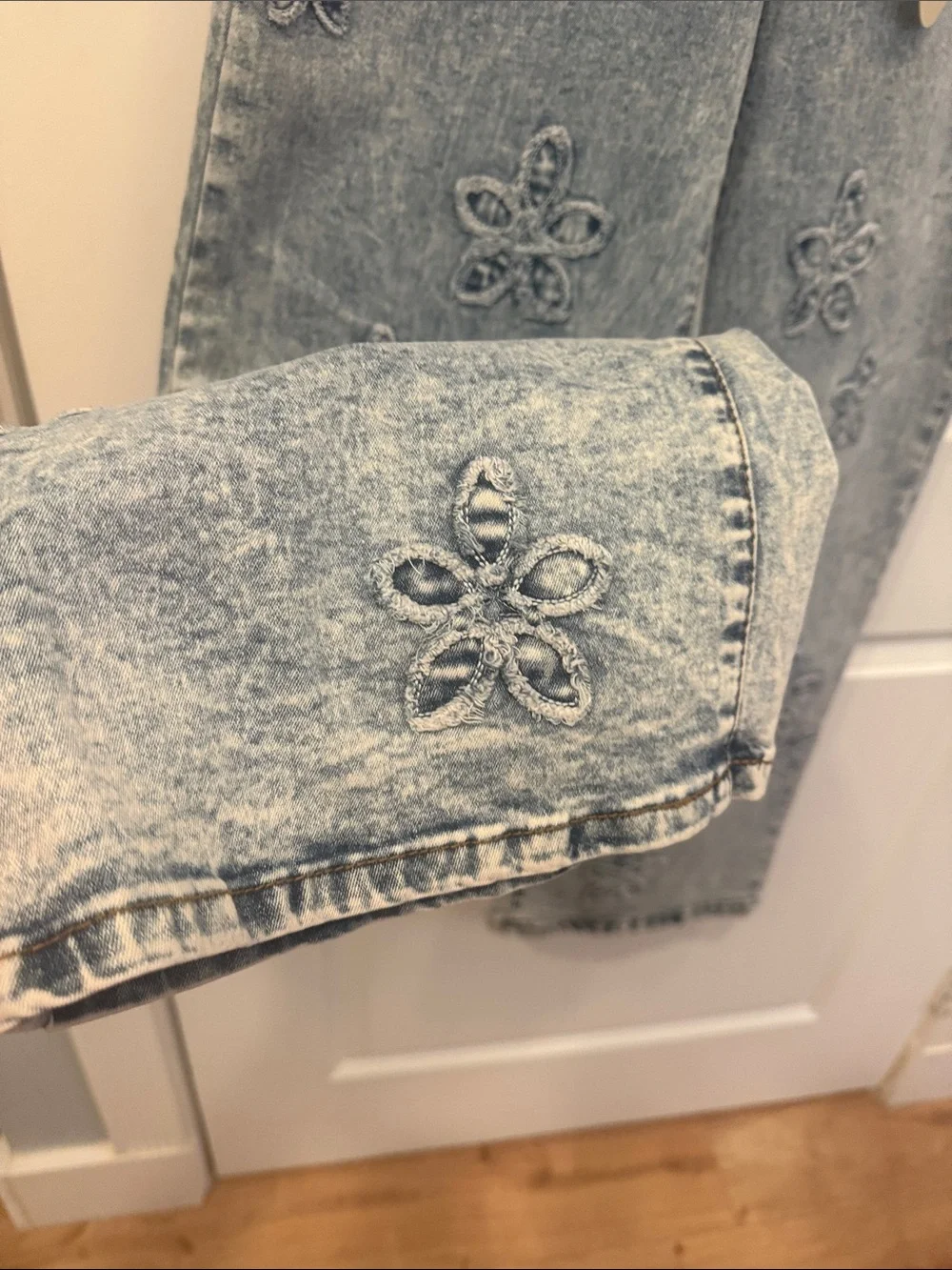 Embroidered Floral Light Wash Women’s Jeans
